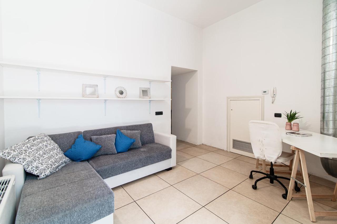Apartmán Loft Near Duomo Como Exteriér fotografie