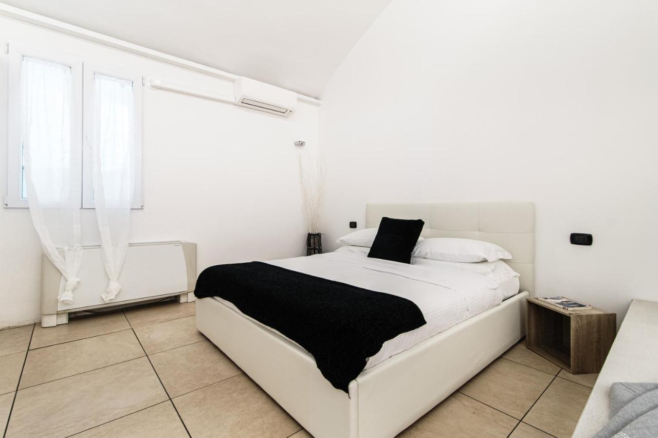 Apartmán Loft Near Duomo Como Exteriér fotografie